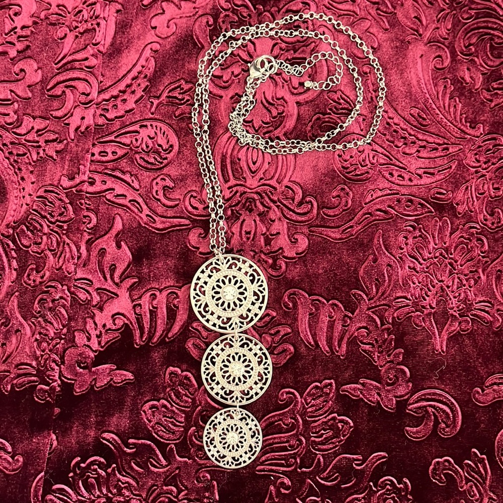 Long necklace